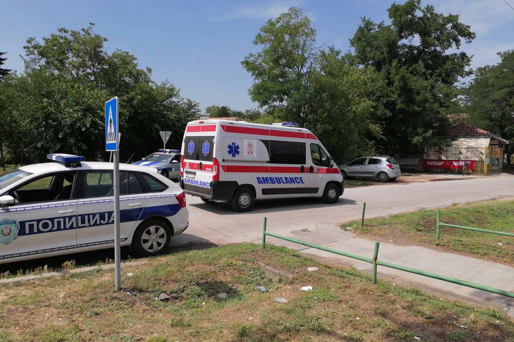 Izgubio kontrolu i udario u betonski stub: Teška saobraćajna nezgoda u selu Dreznik kod Užica
