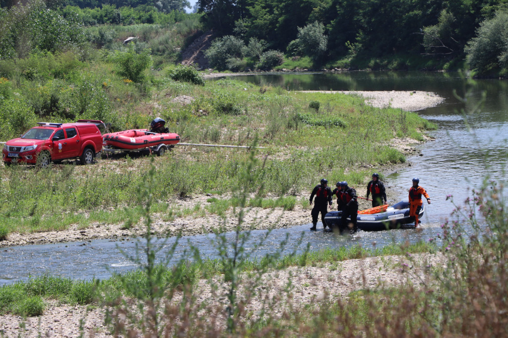 Kakav dan! Još jedno telo izvučeno iz reke, leš žene nađen u Zapadnoj Moravi kod Čačka (FOTO)