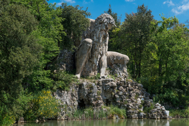 Apeninski kolos: Kip od 10 metara u koji možete ući krije veliku tajnu
