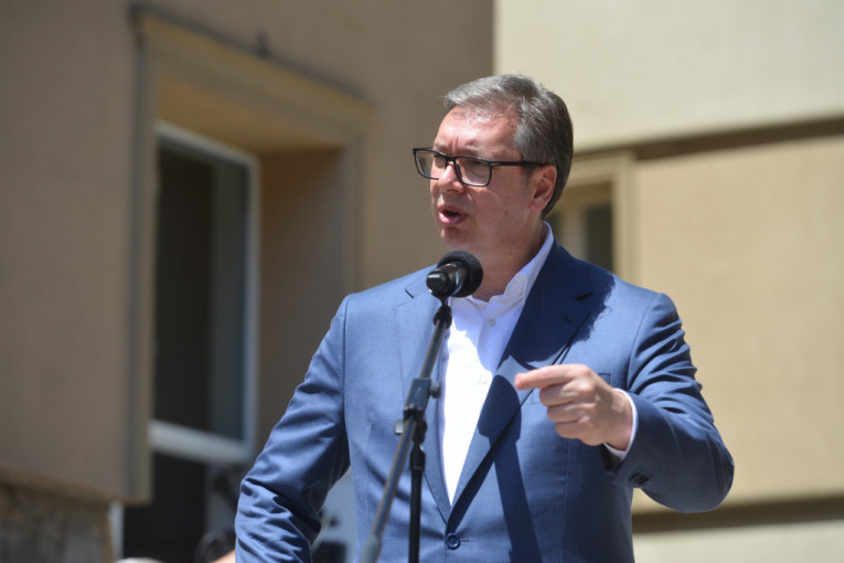 (UŽIVO) Predsednik Srbije u Moravičkom okrugu: Uložićemo pet miliona evra u infrastrukturu Ivanjice, krećemo sa radovima