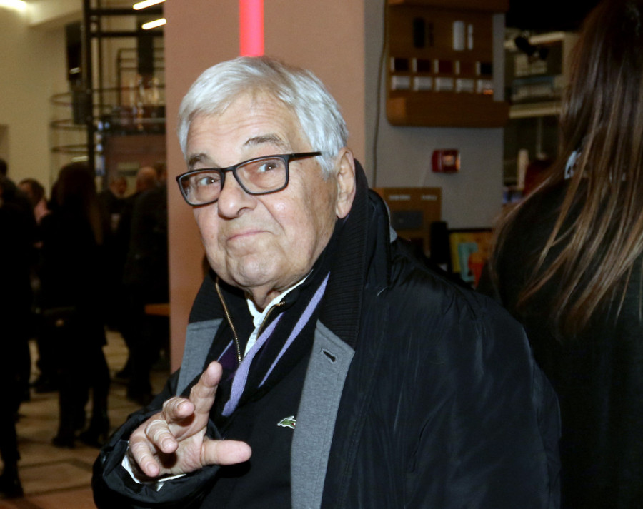 On je tu, živi sa nama, samo sada gledamo kako da se pred njim ne obrukamo: Predstavljena knjiga o Branku Cvejiću (FOTO)