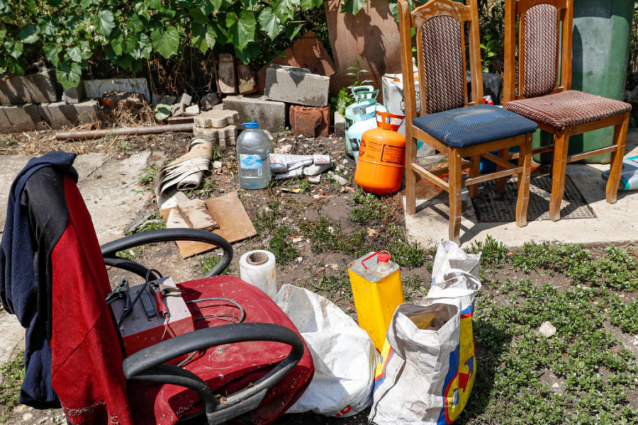 "Voda je ulazila tamo gde ne bih pomislila da može da uđe": Vlasnica poplavljene kuće ispričala dramu tokom nevremena u Beogradu (FOTO)