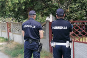 Policajci upali u kuću bake u Negotinu i ostali zatečeni - revolveri, karabini, automatske puške, prigušivači...