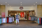 Bankrotirani C&A prodaje zalihe odeće ali ne nadajte se dobrom šopingu
