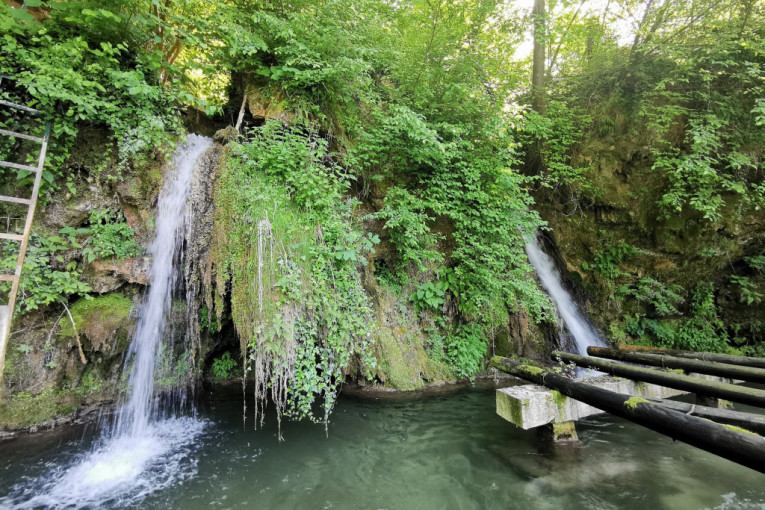 Ovo je jedna od najkraćih reka: Prelepi vodopadi i kaskade privlače na stotine posetilaca u ovaj srpski raj (FOTO)