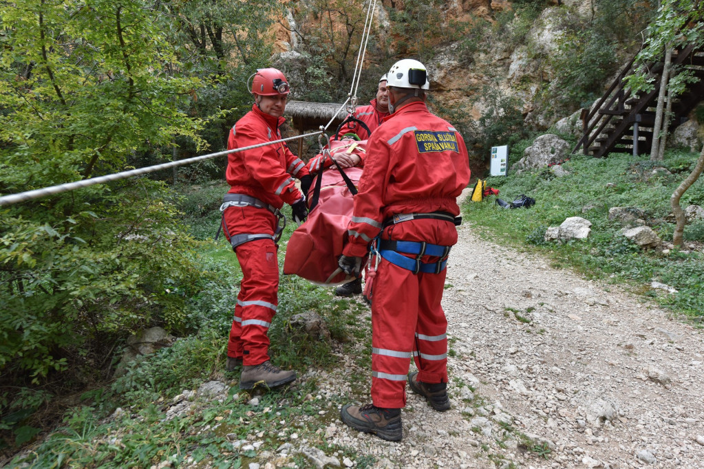 Povređena devojka na planini iznad Plavskog jezera: U toku spasilačka akcija