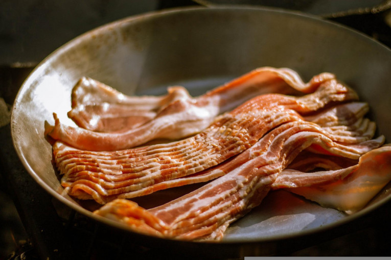 Istina će vas iznenaditi: Da li je slanina zaista dobra i kako utiče na naše zdravlje?