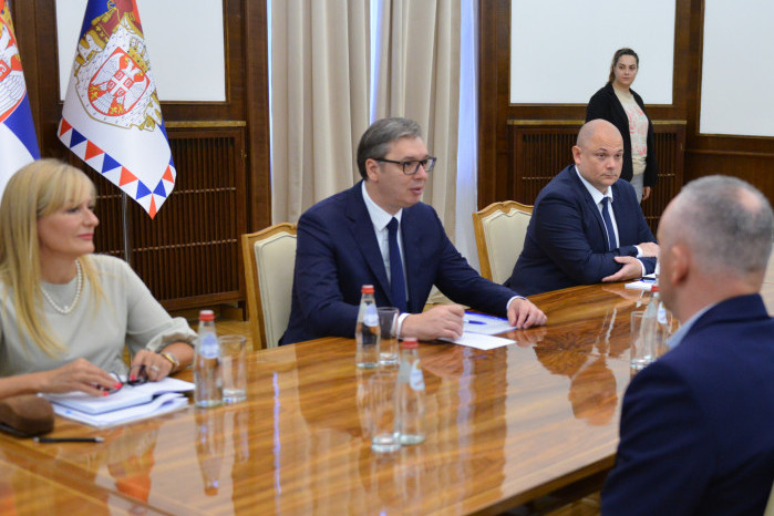 Vučić nastavio konsultacije o kandidatu za predsednika Vlade: Stigla delegacija SVM (FOTO)
