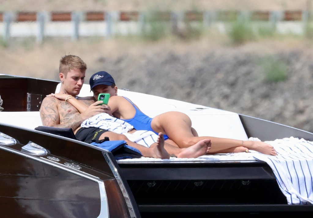 Džastin Biber se vraća muzici: Nakon otkazanih koncerata zbog lošeg zdravlja, pevač uskoro stiže u Evropu!