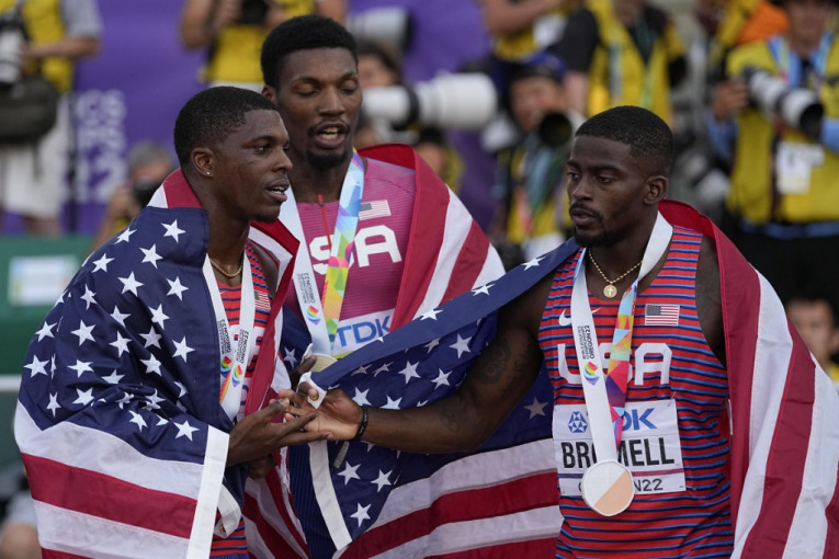 Ponovili 1991. godinu: Dominacija Amerikanaca na 100 metara, osvojili sve tri medalje! (VIDEO)