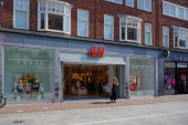 H&M troškove kreše na ljudima: Otpuštaju 1.500 radnika