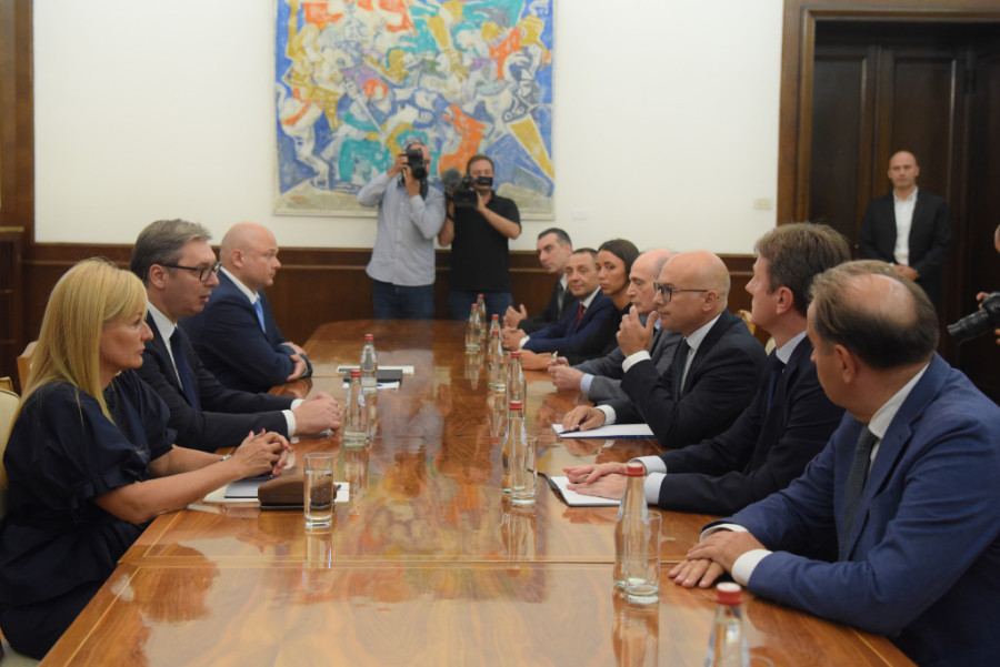 Predstavnici liste SNS kod Vučića na konsultacijama o budućoj vladi