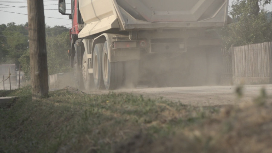 "Posle par minuta, kao da ništa nije bilo": Vrtlog u Čačku nosio sve pred sobom, građani u strahu!