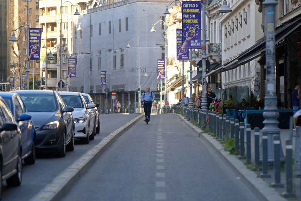 Za njih ništa nije zabranjeno, niti obavezno u saobraćaju! Vozači ovih vozila još uvek su "nevidljivi" pred zakonom