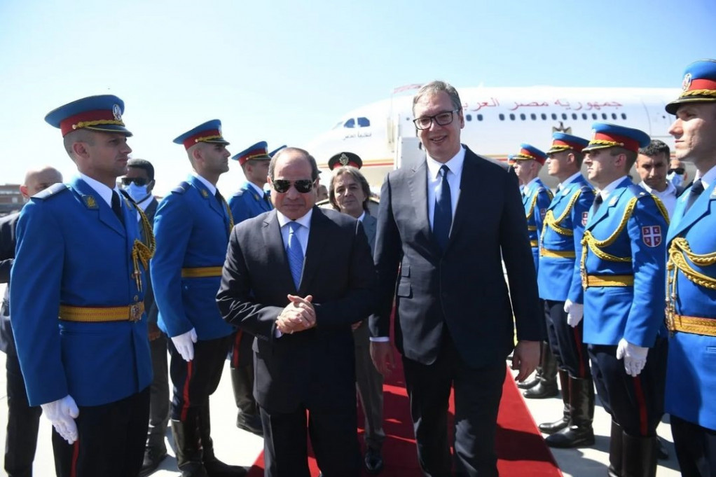 Dobro nam došli, dragi prijatelju: Predsednik Vučić srdačno pozdravio egipatskog kolegu