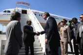 Poseta koja će produbiti odnose i trgovinu dveju zemalja: Vučić dočekao predsednika Egipta na aerodromu