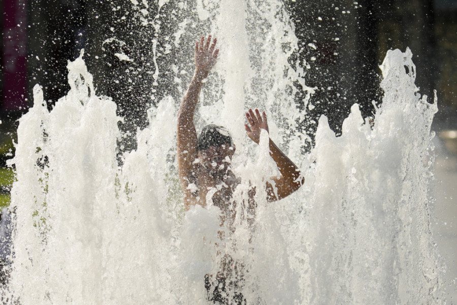 Panika zbog toplotnog talasa u Evropi: Zašto su temperature podivljale i kako se najpogođenije zemlje bore sa njima