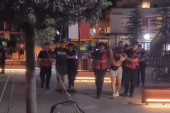 Nisu uvek bratski odnosi Hrvata i Albanaca kao na Maksimiru: Tuča navijača Zrinjskog sa policijom u Tirani (VIDEO)