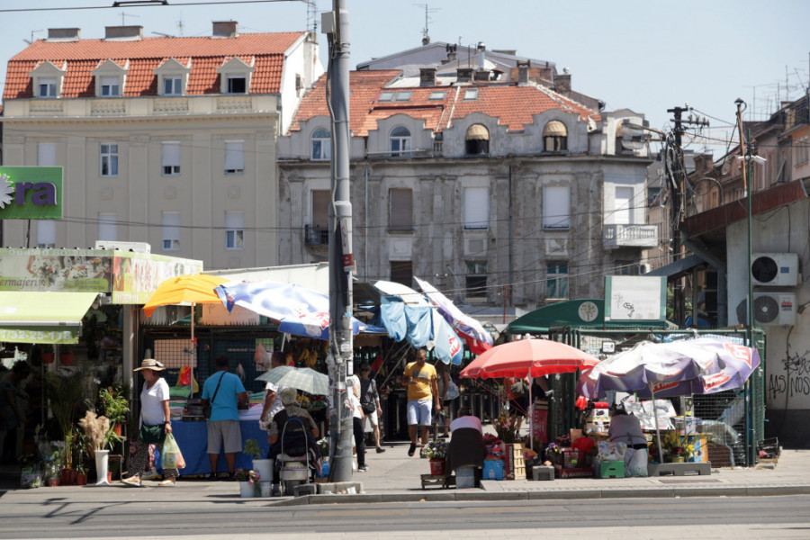 Velike razlike u cenama na beogradskim pijacama: Krompir već od 50 dinara, a jedna namirnica ide i do 800