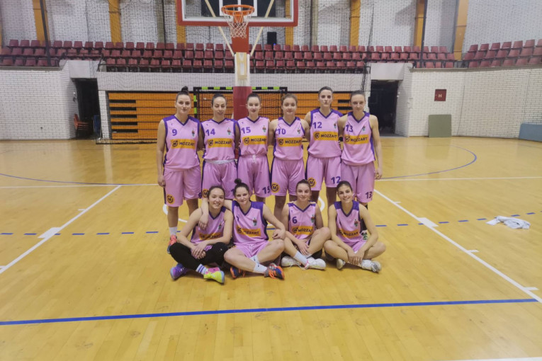 Kompanija Mozzart obradovala 300 klubova: Akcija "Novi dresovi za nove šampione“ nastavljena podrškom ženskoj košarci