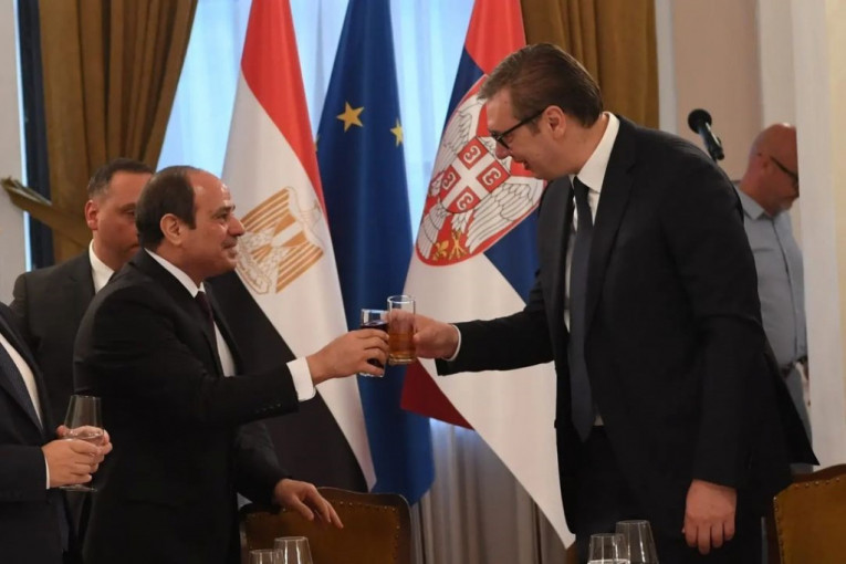 "Neka živi prijateljstvo Srbije i Egipta": Predsednik Vučić ispratio egipatskog lidera