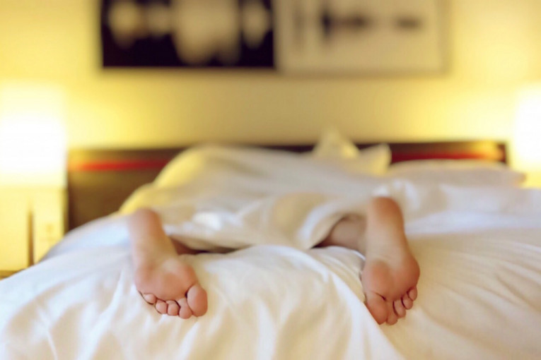Ovo vam nikad niko nije rekao: Prekomerno spavanje je opasno po zdravlje i može da prouzrokuje moždani udar!