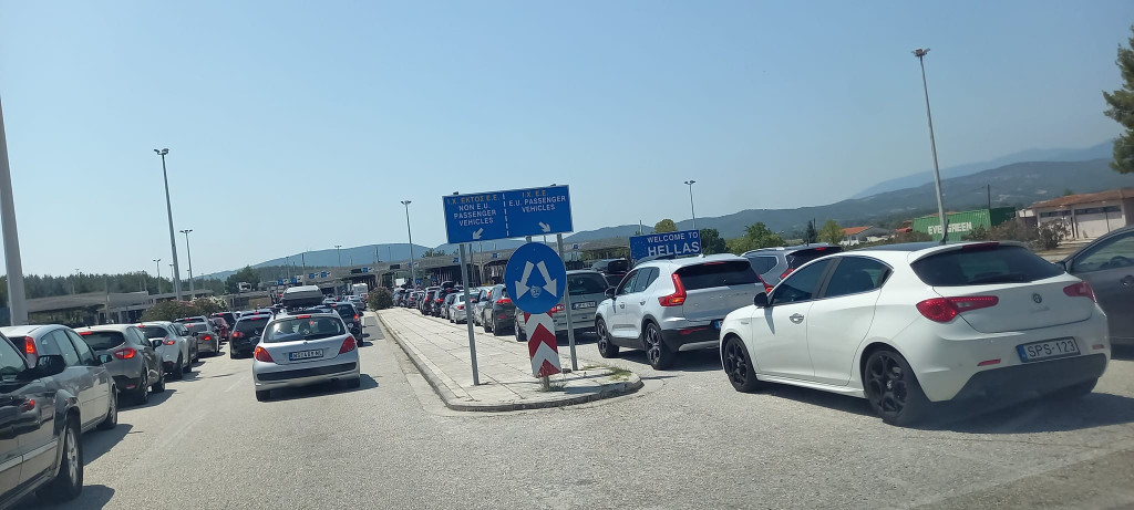 Detaljan spisak šta sme, a šta ne sme da se unese u Grčku: Kako izbeći da vam uzmu robu i pišu kaznu!