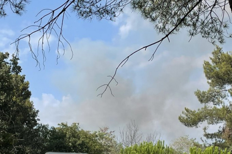 Lokalizovan požar kod Umaga (VIDEO)