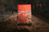 "Hari Poter i kamen mudrosti" obara rekorde na aukcijama: Redak primerak prvog izdanja prodat za ogroman iznos