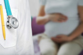 Prvi put u Srbiji - trudnici operisan bubreg zbog tumora