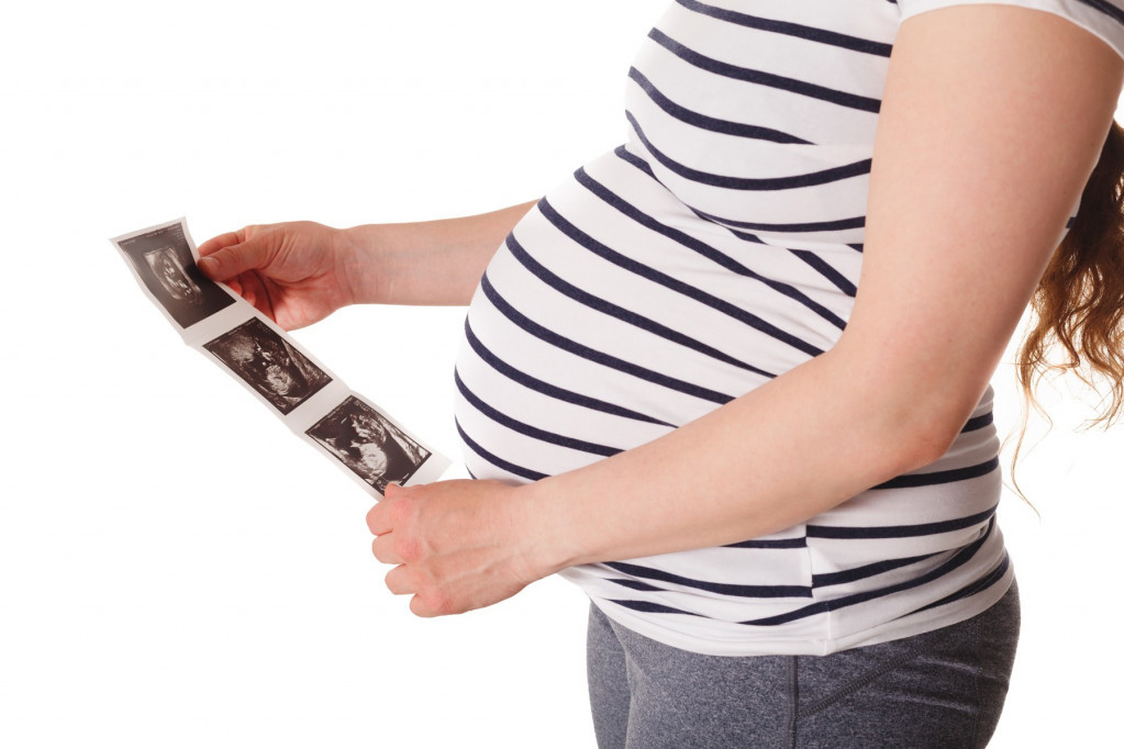 Poznati ginekolog objasnio kako je moguće da u poodmakloj trudnoći žena uopšte ne zna da je trudna