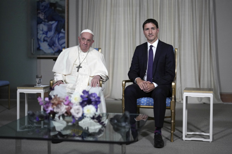 Kanada nije impresionirana: Izvinjenje pape Franje "nije bilo dovoljno duboko"