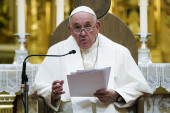 Papa Franja na udaru kritika: Pozivao na mir, a osudili ga jer je pomenuo ruske careve!