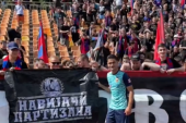 Iz PFK-a u PFK! Grmelo je! Pogledajte kako su navijači CSKA dočekali bivšeg kapitena Partizana (VIDEO)