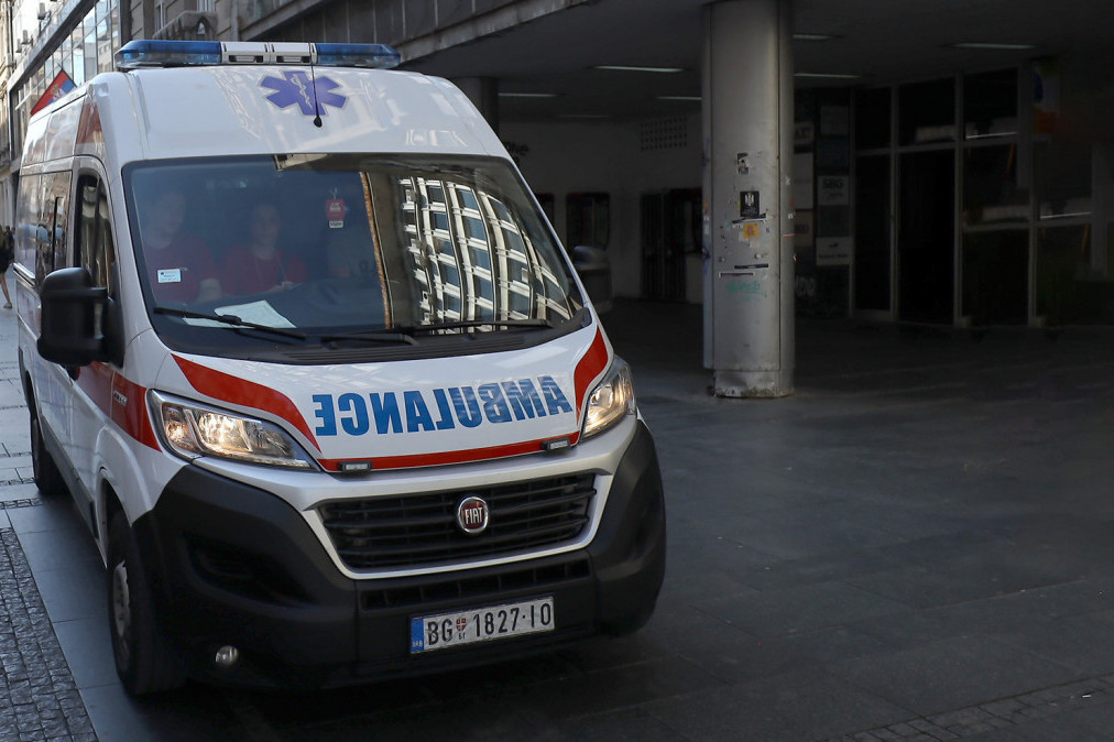 Noć u Beogradu: Devet lakše povređenih osoba u tri saobraćajne nesreće