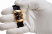 Hitlerov sat prodat za 1,1 milion dolara, a ova aukcijska kuća je na meti mnogih kritika