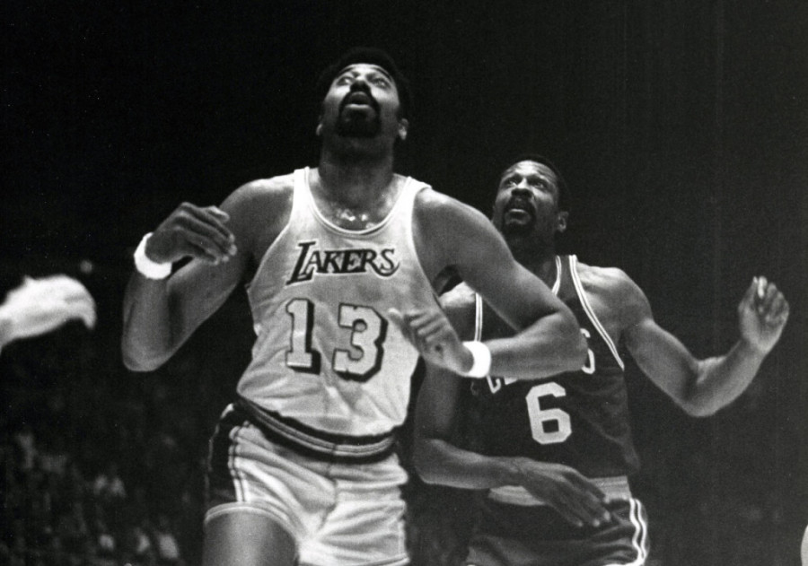 Ko je bio Bil Rasel? Utemeljivač legende o Boston Seltiksima i centar koji je zauvek promenio NBA ligu!