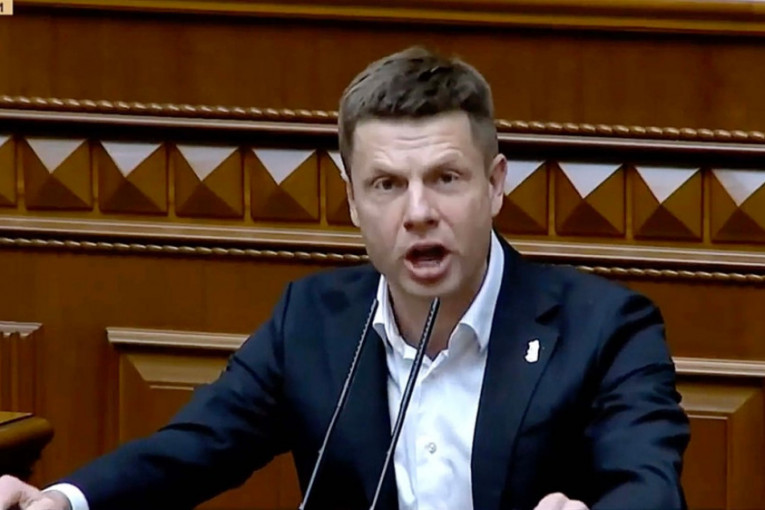 Ukrajinski poslanik ponovo preti, ovog puta "šalje trupe na Kosovo"
