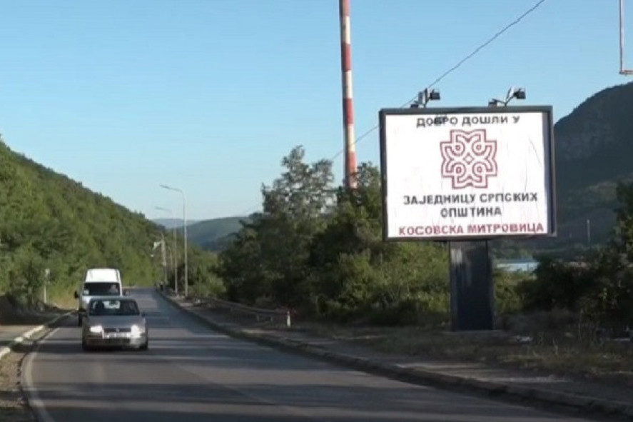 Srbi poručuju "Dobro došli u ZSO": Osvanuli bilbordi na severu Kosova i Metohije