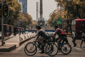 Vreme je da se okonča tihi rat između biciklista i vozača automobila: Imamo savete i za jedne i za druge