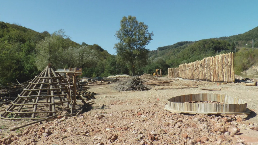Jedinstveni Arheološki park nalazi se u Užicu! Pogledajte kako izgleda neolitsko naselje koje otkriva tajne praistorijskog čoveka! (FOTO)