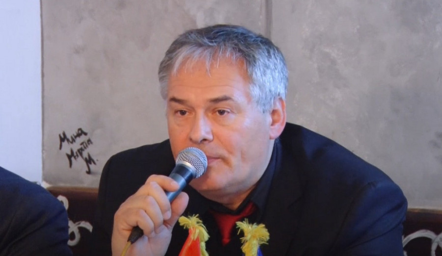 Međugradski autobusi "izbacuju" putnike i gde im nije dozvoljeno: Staju na stajališta gradskih buseva i samo prave gužvu!