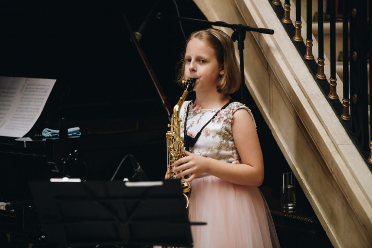 Kristina Vasić Mozzartov virtuoz na saksofonu: Muzičku školu upisala sa pet, a sa samo deset godina nastupala sa Plasidom Domingom