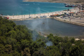 U Hrvatskoj gorela čuvena plaža poznata po žurkama! Bura zadavala muke, ali je posle nekoliko sati požar lokalizovan (VIDEO)