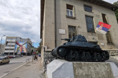 Srbi ga zaplenili od Nemaca tokom rata: Oklopni tenk, simbol grada na Đetinji, jedan je od 1.200, koliko ih je ukupno proizvedeno (FOTO)