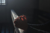 Otišli na liturgiju, nisu se vratili! Šator se srušio na vernike - broje se mrtvi!