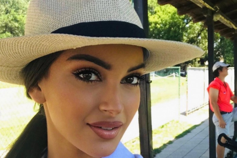 Najlepša Srpkinja naišla na svog sportskog uzora, pa se pohvalila zajedničkom slikom (FOTO)