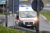 Sudarili se traktor i automobil u Beogradu: Jedan od vozača hospitalizovan