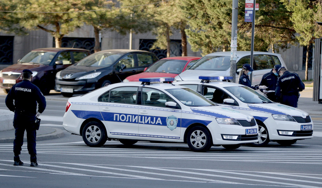 Vatrena stihija na deponiji kod Sombora – više od 10 vatrogasnih vozila na terenu (FOTO)