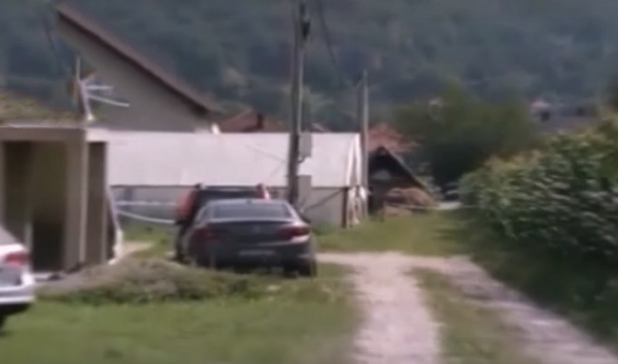 Ceo šaržer u "crvenu beretku": Legijinom čoveku zakazao pištolj, i ubica među pokojnicima